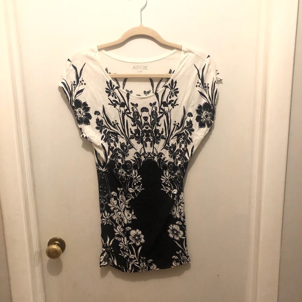 APT 9 Floral Top